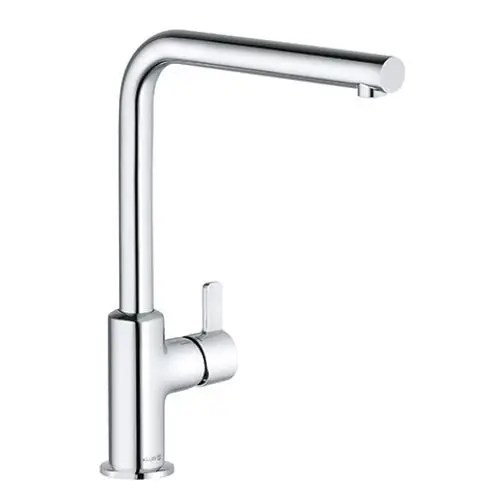 Küchenarmatur von Kludi mit schwarzem Hebel und schlankem, glänzendem Chrom-Design. Der Auslauf ist hoch und bietet eine geradlinige Form.